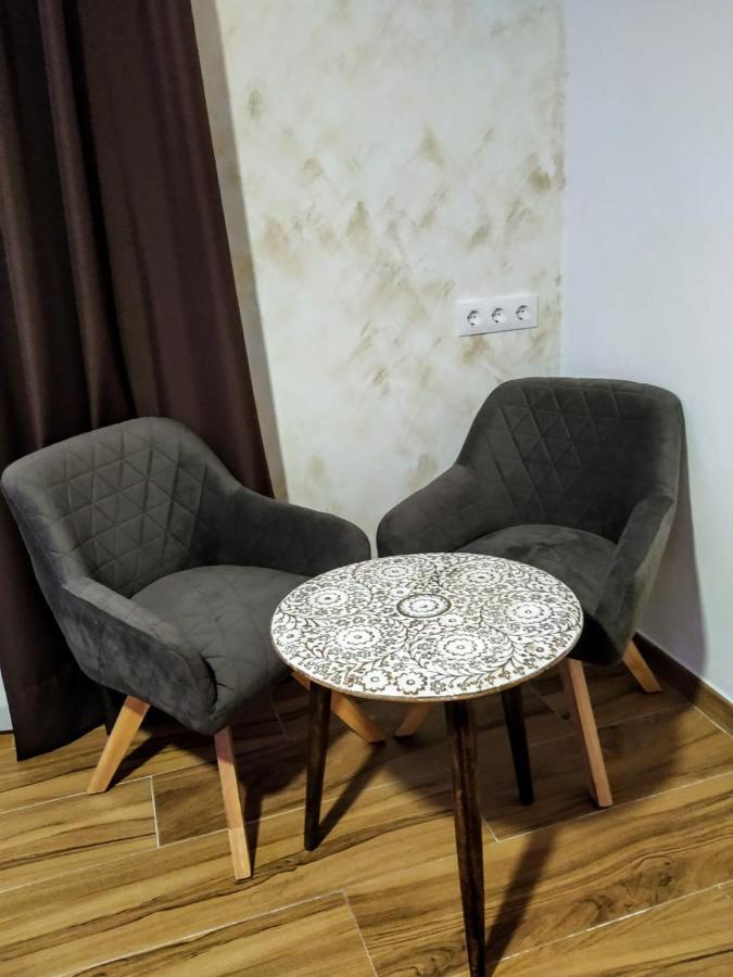 רואידרה Hostal Restaurante La Mancha מראה חיצוני תמונה