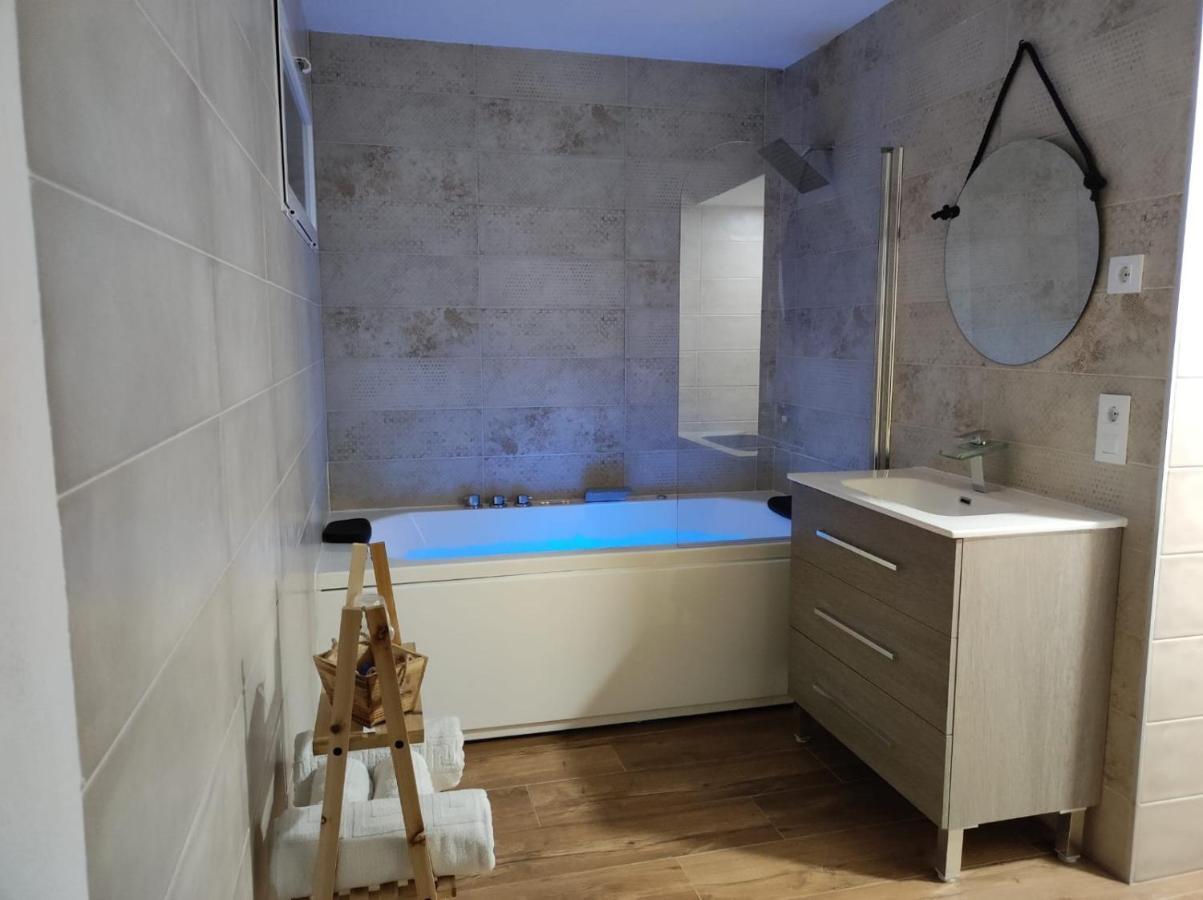 רואידרה Hostal Restaurante La Mancha מראה חיצוני תמונה