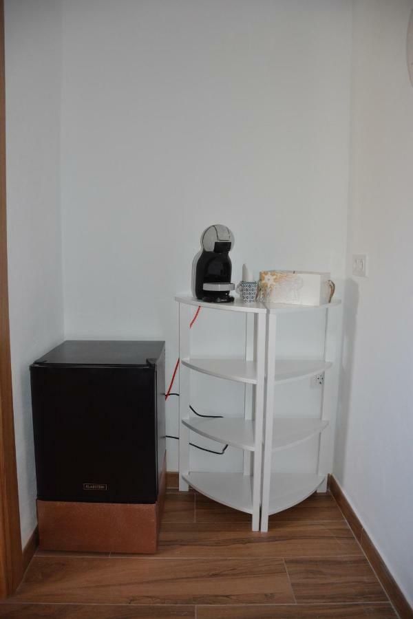 רואידרה Hostal Restaurante La Mancha מראה חיצוני תמונה